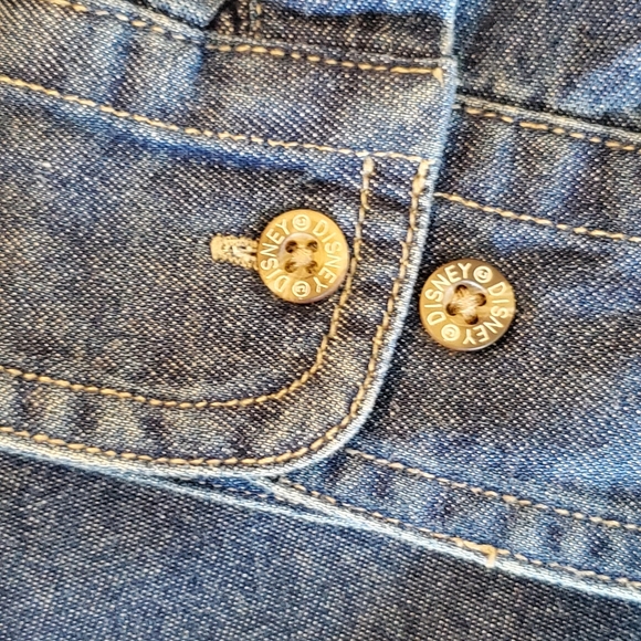 Disney's Winnie The Pooh Button Down - Picture 3 of 8